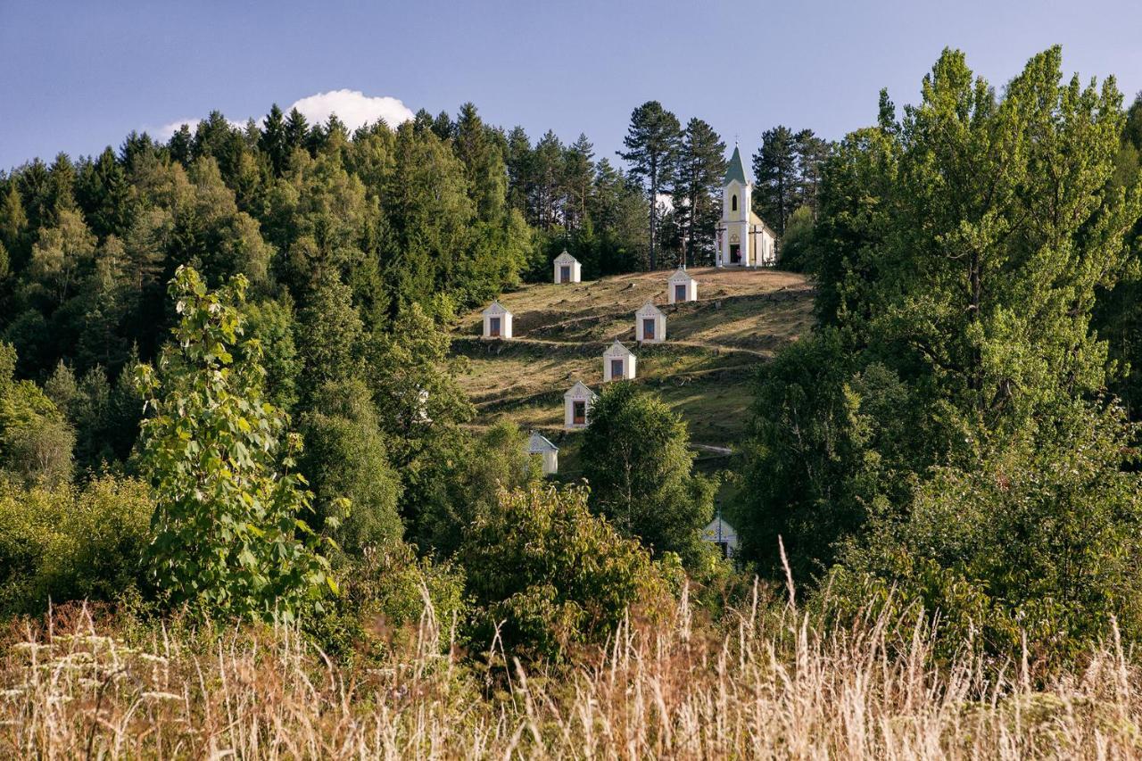 Hostinec U Hromadov - Ubytovanie V Sukromi Rajecka Lesna ภายนอก รูปภาพ